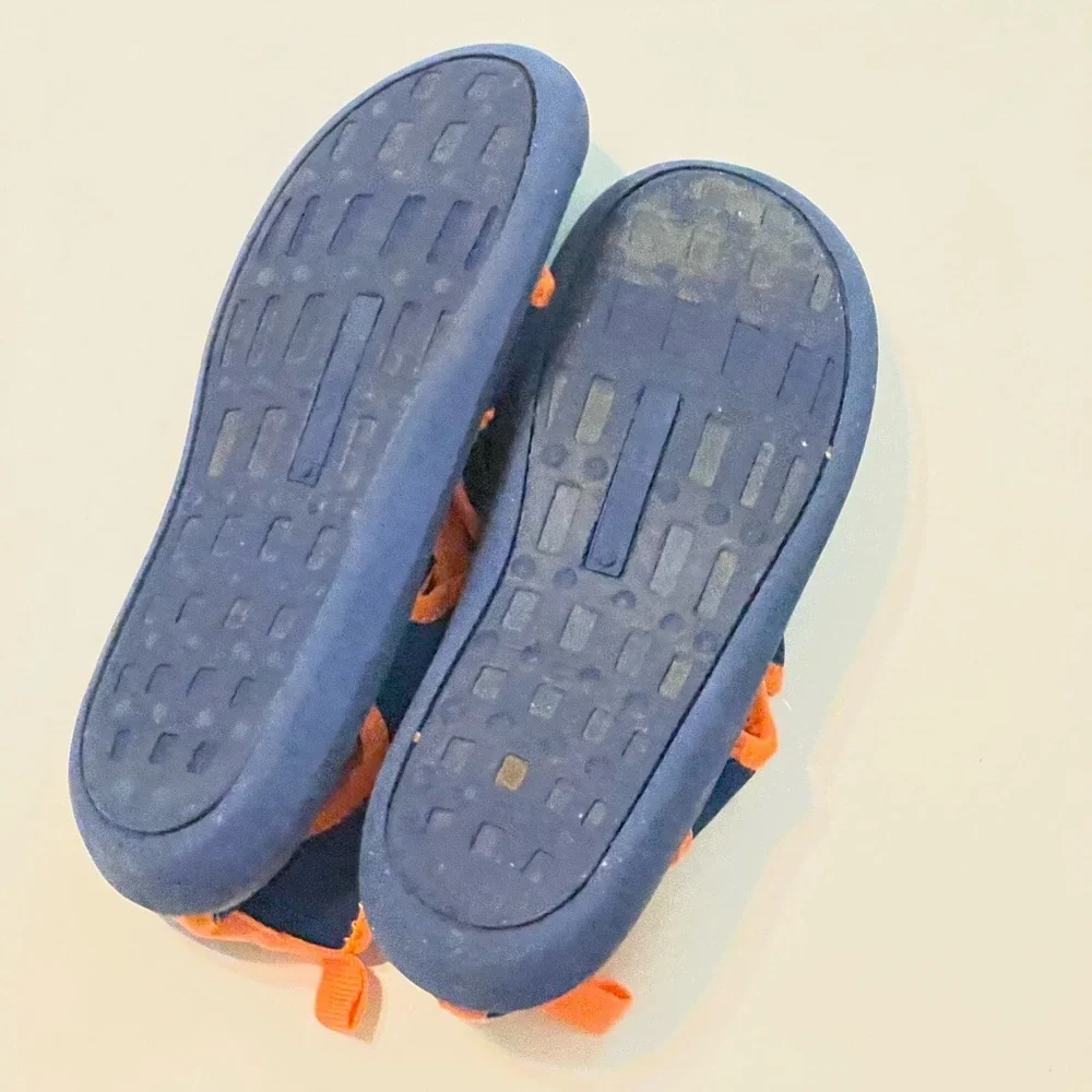OshKosh Little Kids Water Shoes Orange Blue Size 12